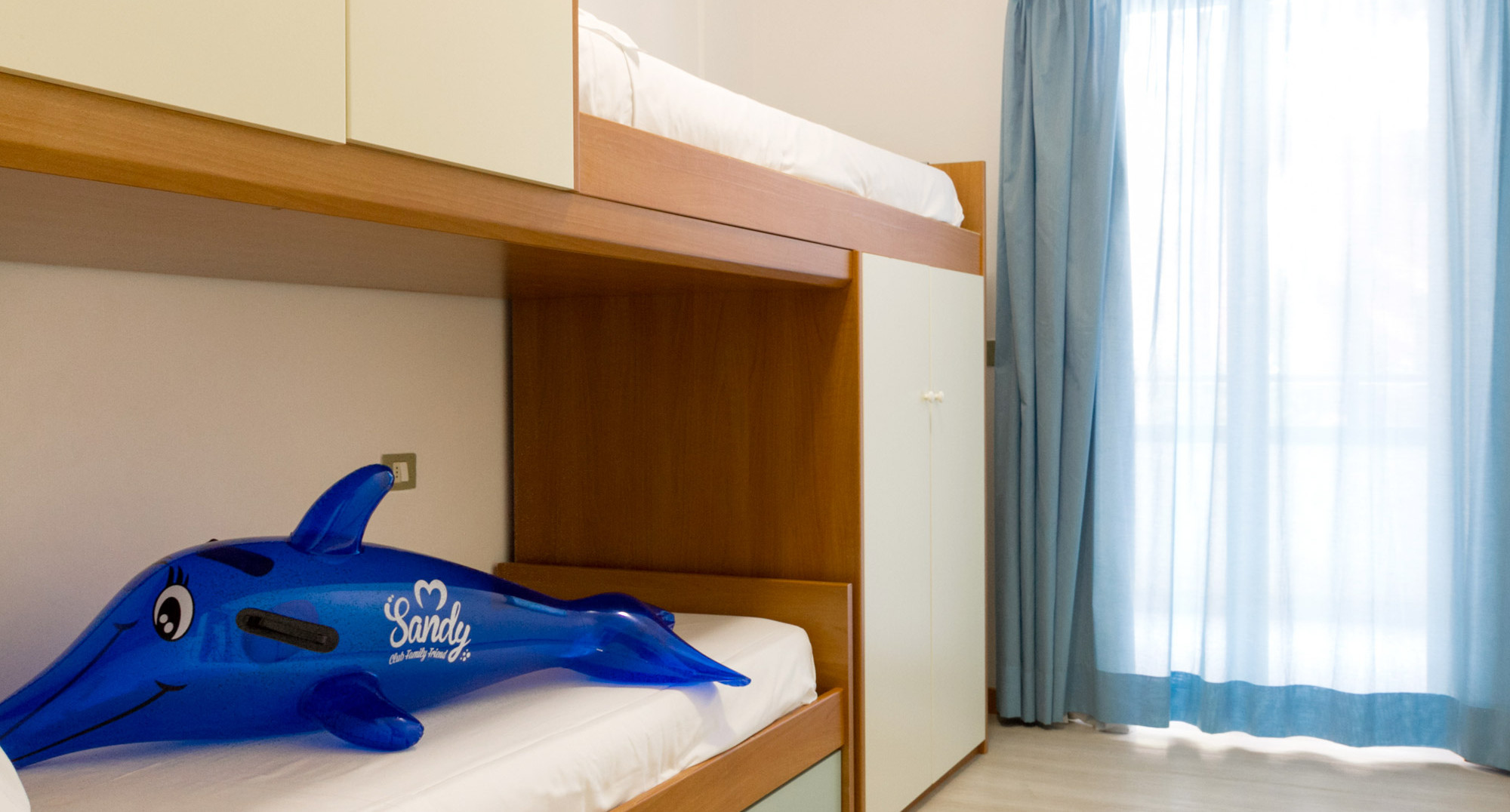 media.Slide-Trilocale-3-CFH-Costa-dei-Pini-Cervia