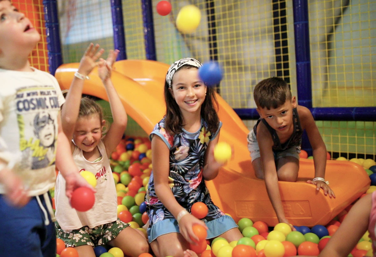 media.Buoni-motivi-Kids-word2-CFH-Costa-dei-Pini-Cervia