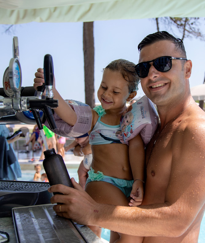 media.Gallery-Drinky-2 CFH-Costa dei Pini Cervia 