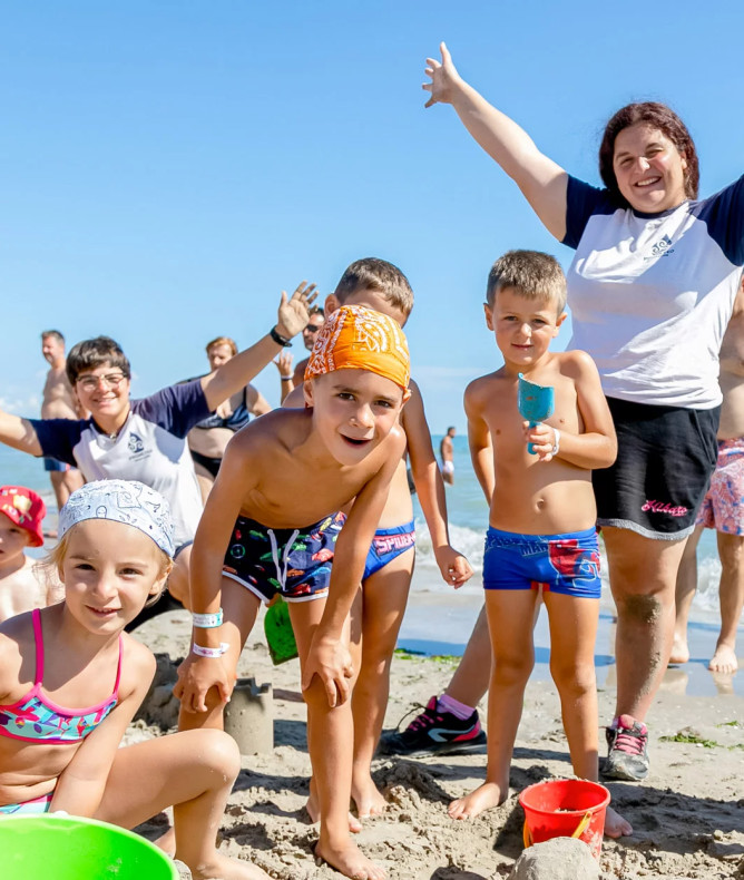 media.Slide-Animazione-2-CFH-Costa-dei-Pini-Cervia