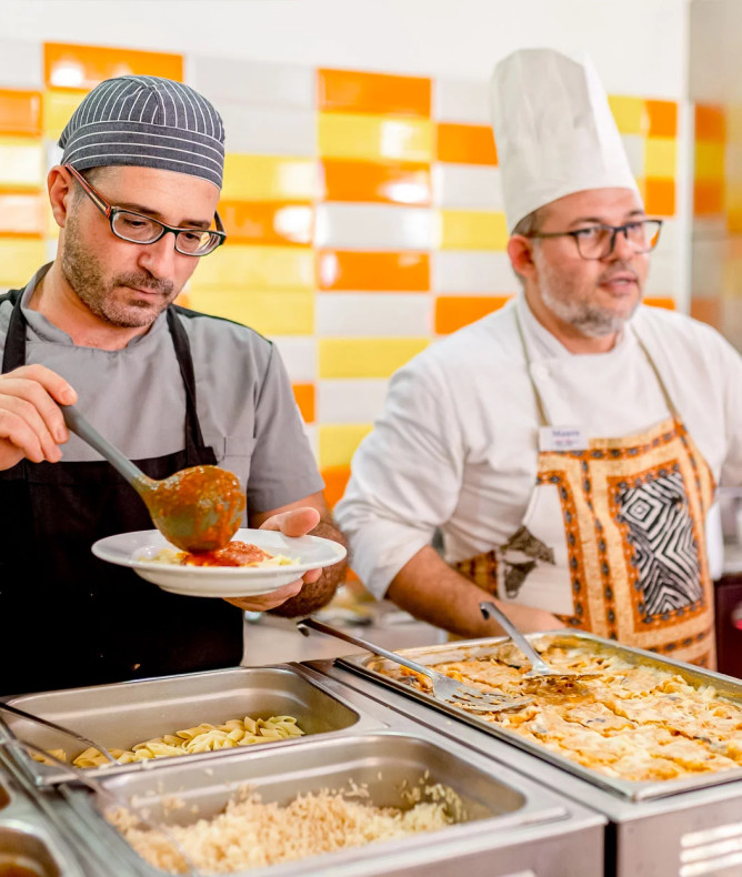 media.Slide-Pensione-completa-CFH-Costa-dei-Pini-Cervia