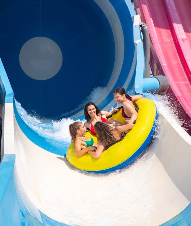 media.Mirabeach_parco_acquatico_scivoli_con_canotto_Rumba