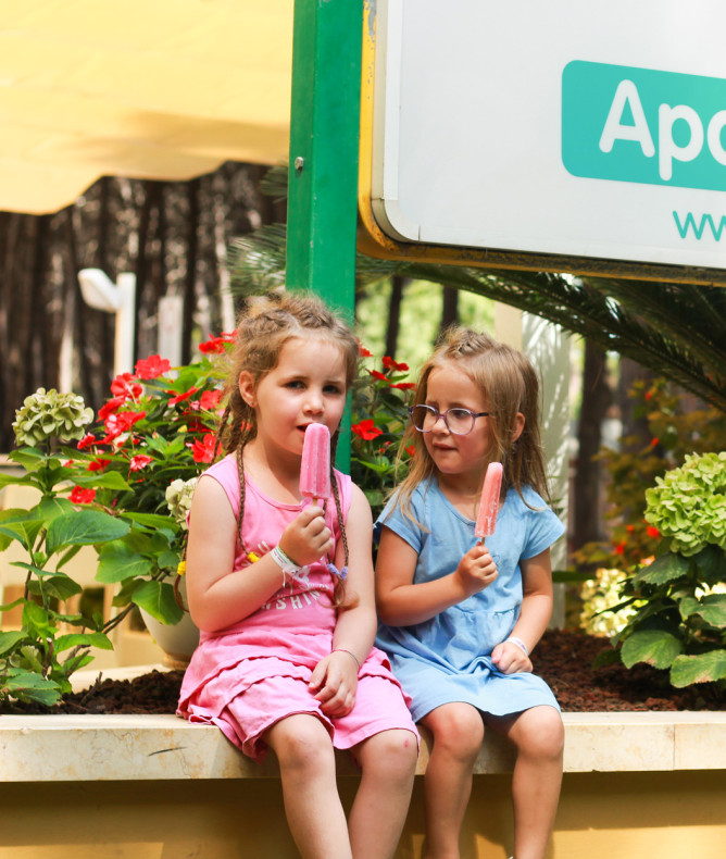 media.Slide-AllInclusive1CFH_CostaDeiPini