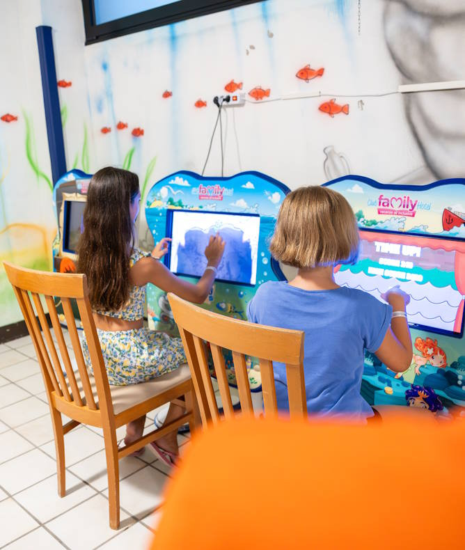 media.Gallery Playground 4 Sala Giochi per bambini al Club Family Hotel Residence Costa dei Pini Pinarella di Cervia