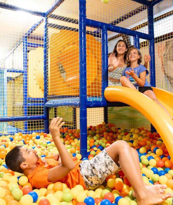 media.Gallery Playground 8 Sala Giochi per bambini al Club Family Hotel Residence Costa dei Pini Pinarella di Cervia