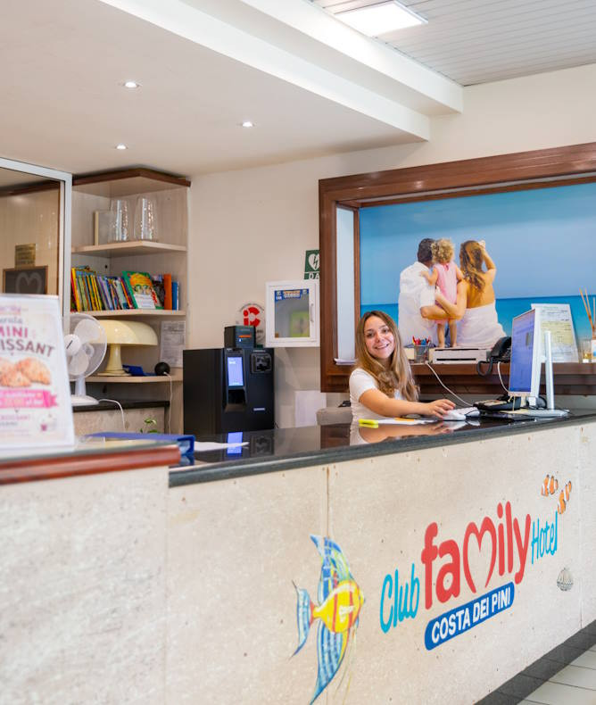 media.Gallery Reception per ogni informazione al Club Family Hotel Residence Costa dei Pini Pinarella di Cervia