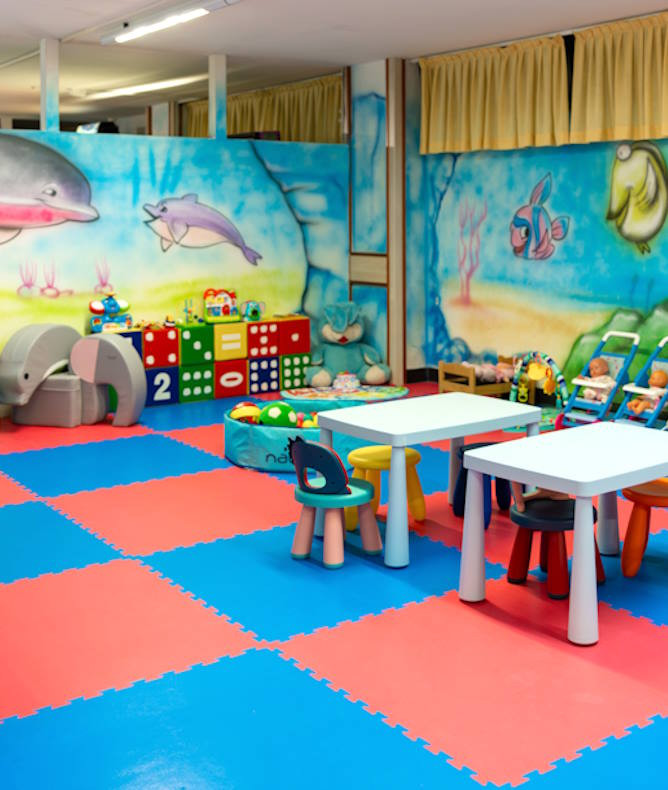 media.Gallery Nanny School 3 Sala Giochi e Baby SItter per bambini piccoli al Club Family Hotel Residence Costa dei Pini Pinarella di Cervia